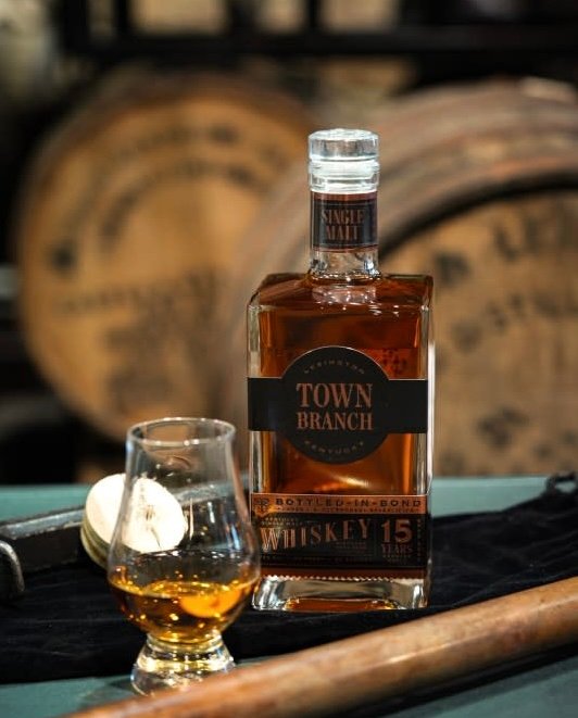 Bottled-in-Bond Kentucky Single Malt Whiskey Archive Series. צילום: Kentucky Bourbon Trail